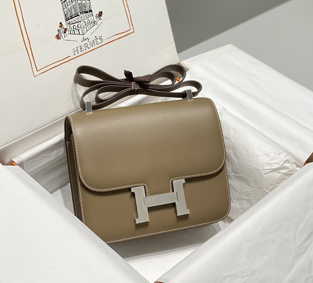 Hermes Constance 24cm Shoulder Bag In Gris Asphalte Epsom Leather